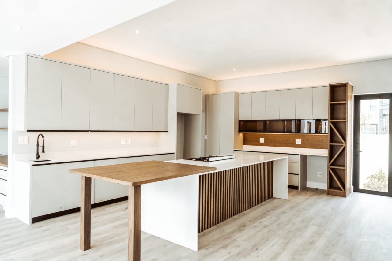 House Willemse — Bar & Vanities 3