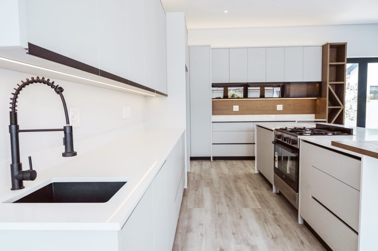 House Willemse — Bar & Vanities 4
