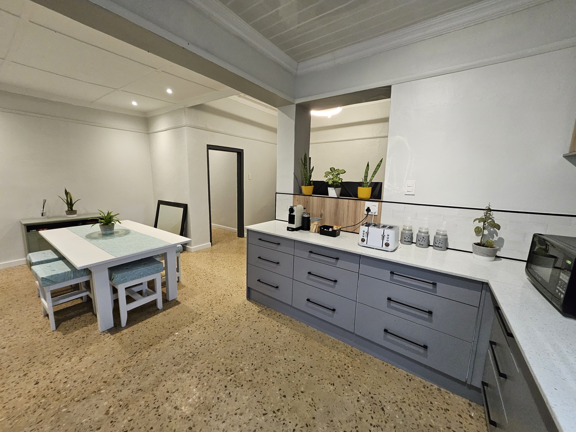 House Bain 4